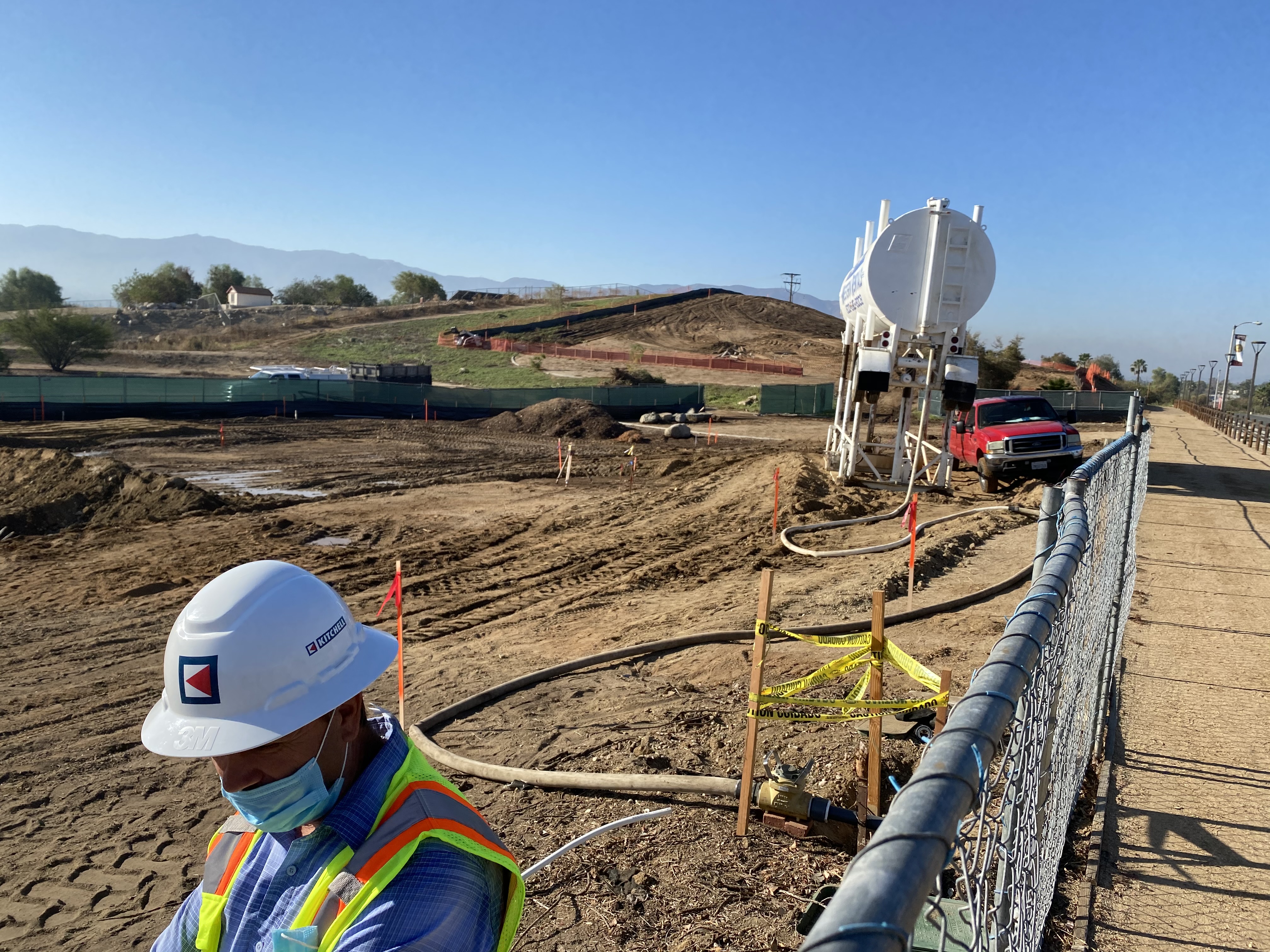 Grading the building site Grading the building site