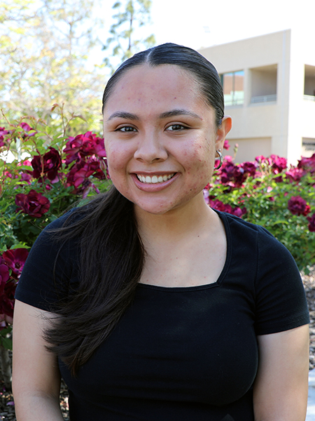 Valerie Cruz Lopez Valerie Cruz Lopez