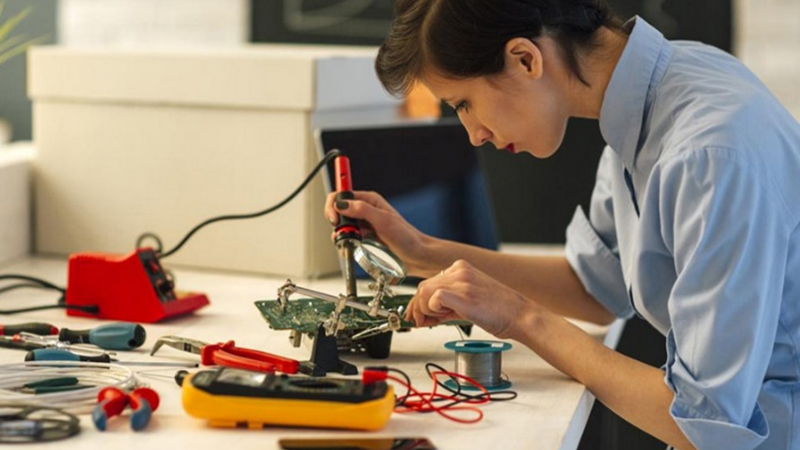 CTE Digital Electronics Program Growing Leaps and Bounds