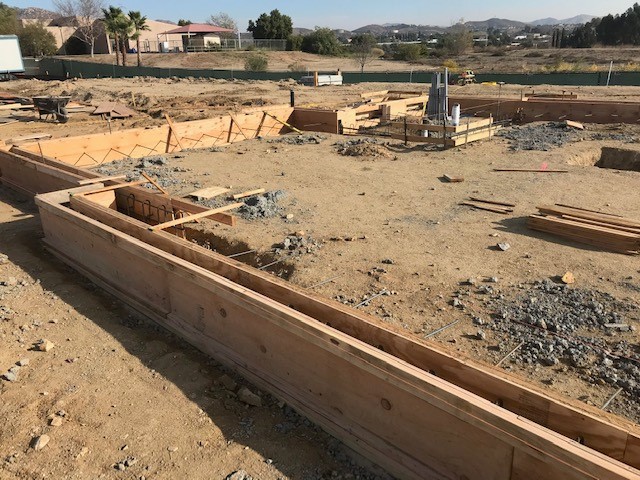 Stem wall formwork
